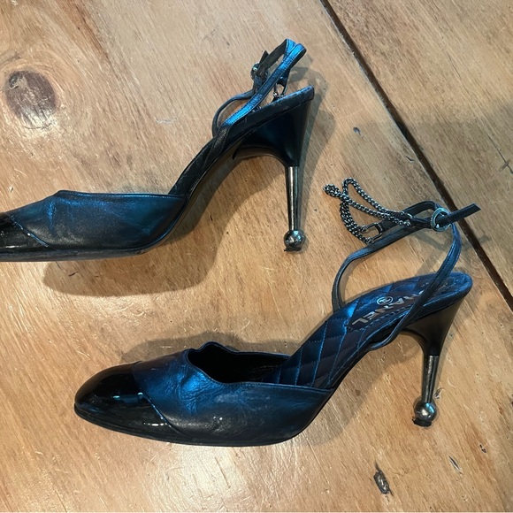 Chanel vintage pump with chain detail, size 38 - Picture 3 of 7